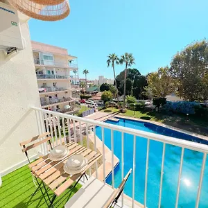 Cozy & Sunny Carihuela Park , Torremolinos Spain