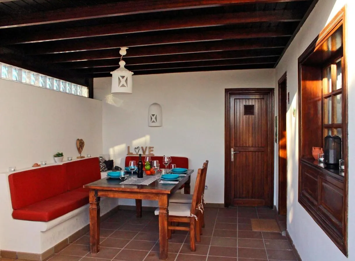 Villa Casa Karoline With A Sunny Terrace, Heated Pool, Comfort And Privacy In A Quiet Neighborhood Playa Blanca  0*, Playa Blanca (Lanzarote) Spain